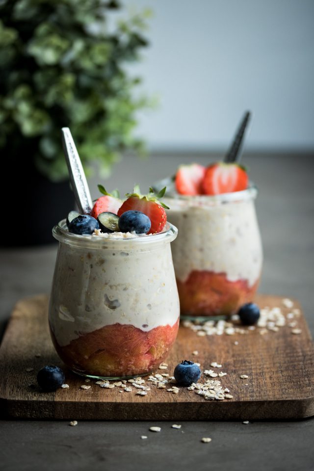 Vegan overnight oats with a sweet rhubarb compote - the perfect healthy, on the go breakfast!